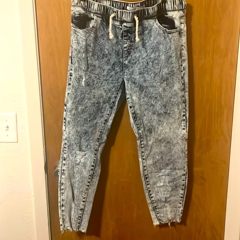 Rubber waist jeans very comfy and stretchy